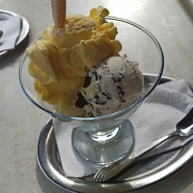 Mango Und Stracciatella