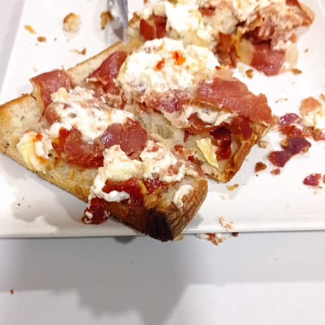 Tosta de Jamón Serrano Con Queso