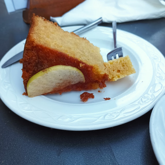 Bizcocho de Limón Con Manzana