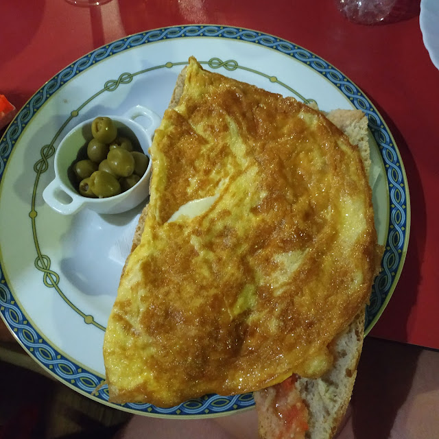 Bocadillo de Tortilla de Queso