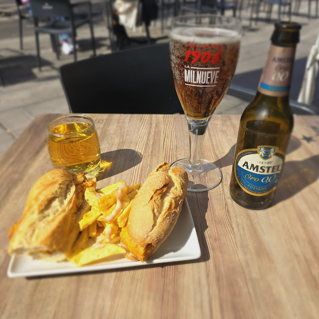Aperitivo Con Tapa Bocadillo de Tortilla