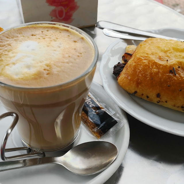 Café Y Napolitana