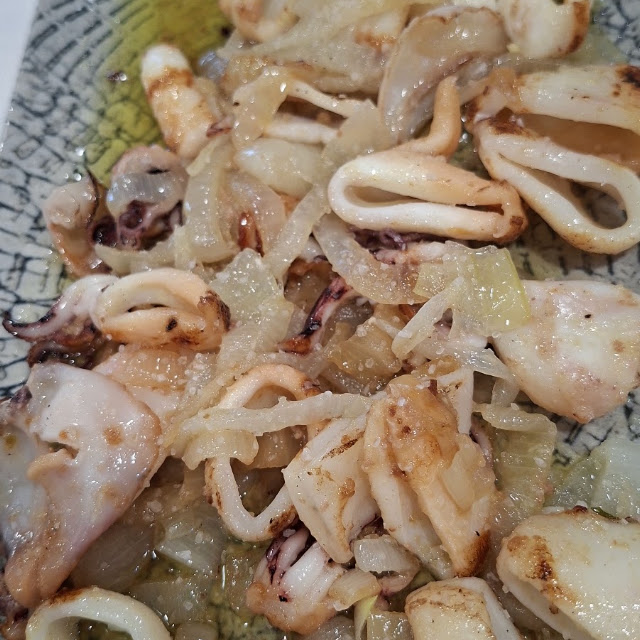 Chipirones Encebollados