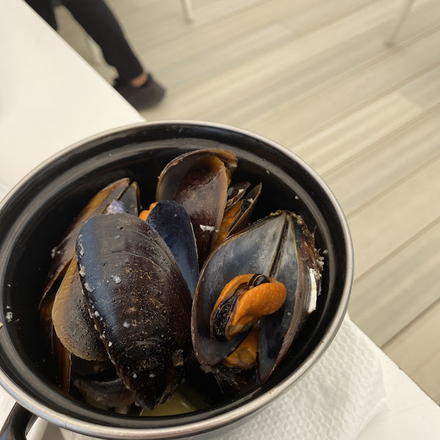 Mussels in White