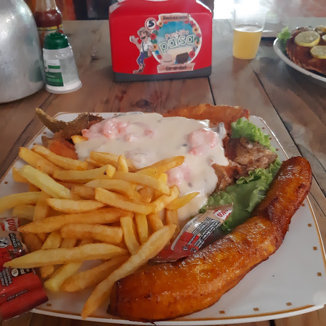 Trucha Con Salsa de Camarones
