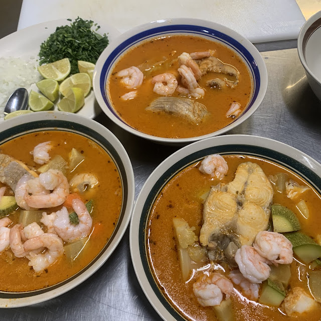 Caldo de Pescado Con Camarón