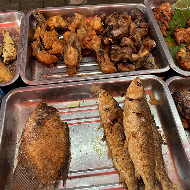 Ayam Dan Ikan Goreng