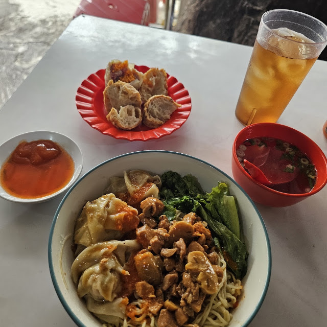 Bakmi Ayam Komplit