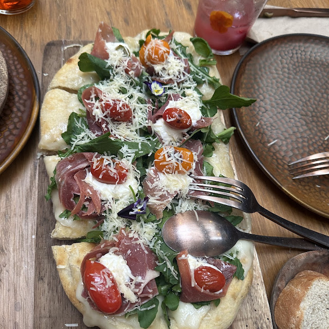 Empanadas - Burrata Y Jitomate
