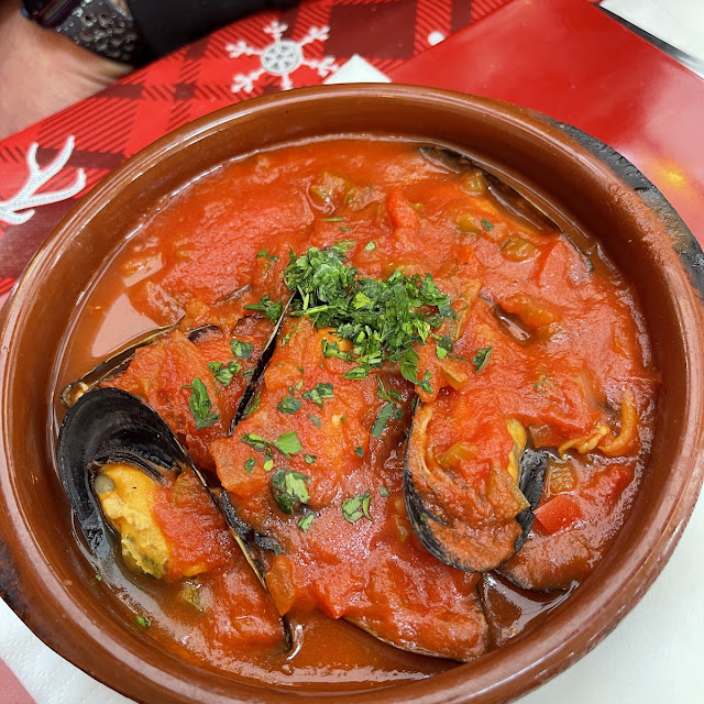 Moule À la Tomate