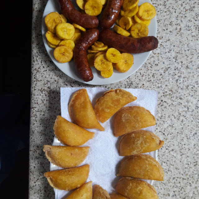 Empanadas Y Chorizos
