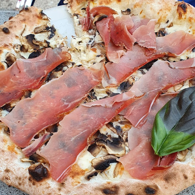 Pizza Speck