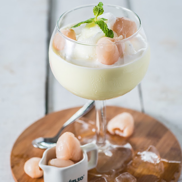 Lychee Blossom Smoothies