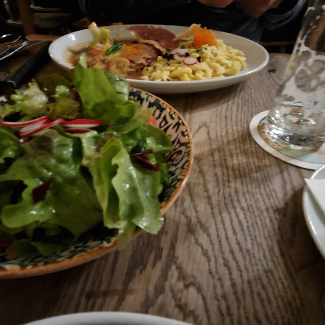 Krustenbraten Mit Semmelknödel
