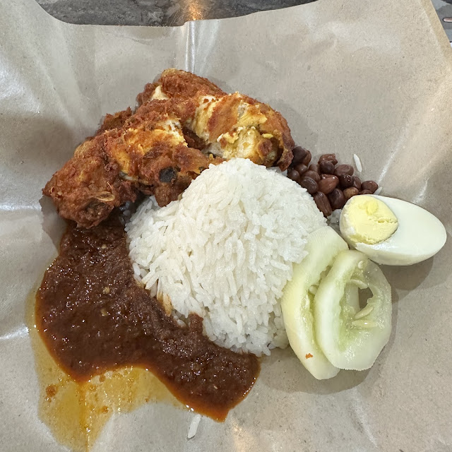Nasi Lemak Ayam Berempah
