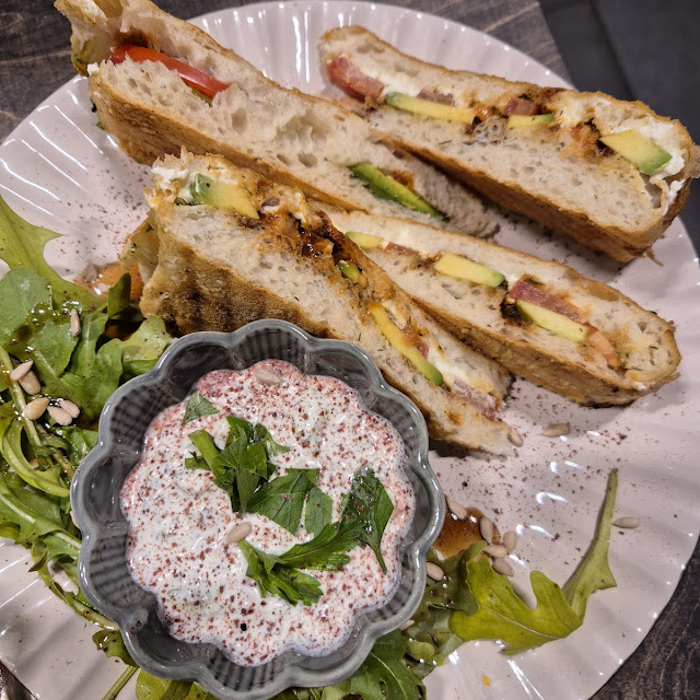 Avocado Sandwich