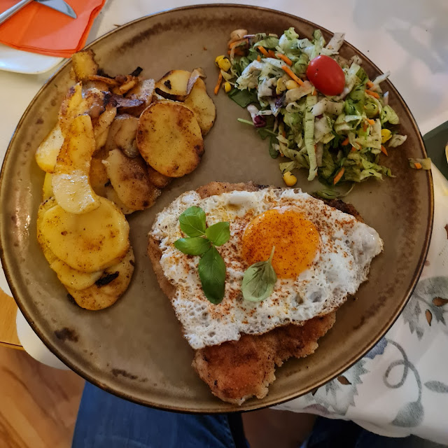 Schnitzel Hamburger Art