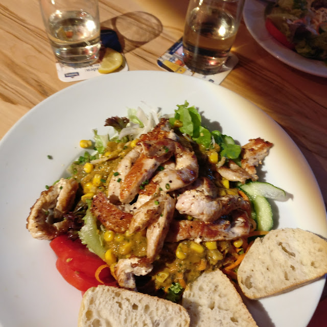 Mixed Salad Fiesta with Turkey Strips
