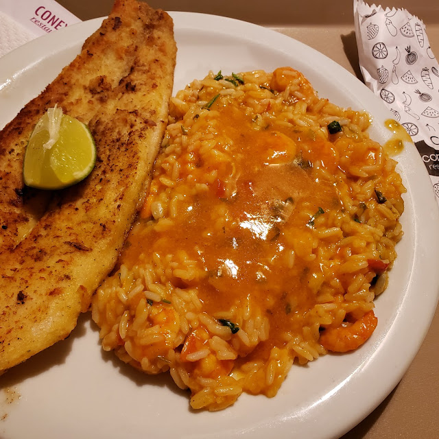 Filé de Peixe Grelhado Com Risoto de Camarão