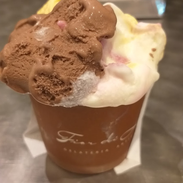 Gelato de Crema Chocrock E Chocolate Rosa