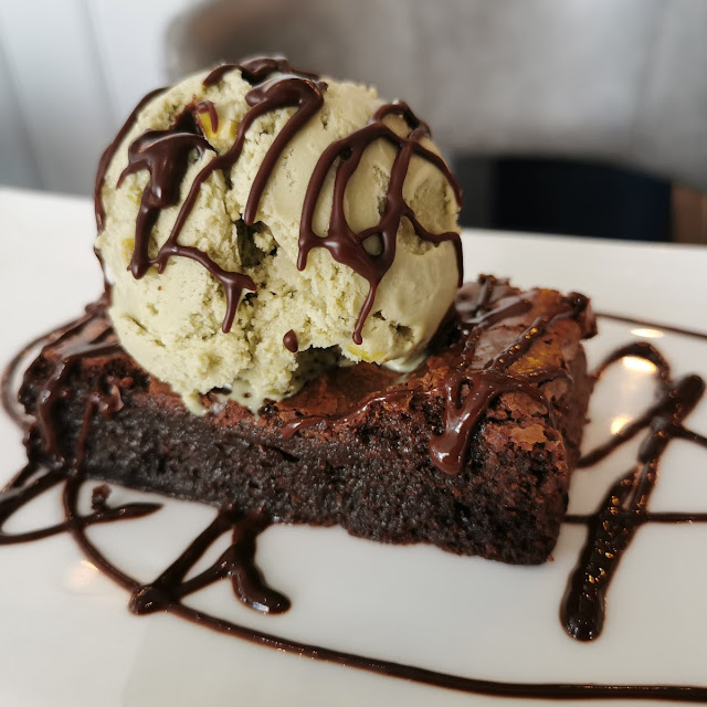 Sticky Chocolate Brownie