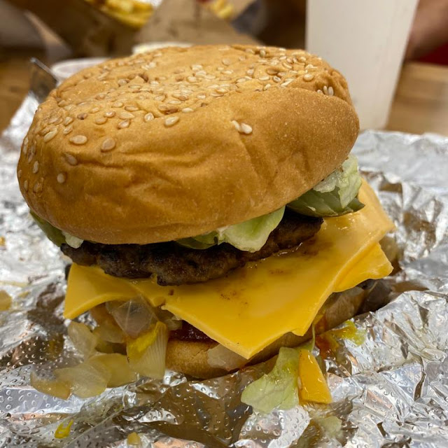 Five Guys Style