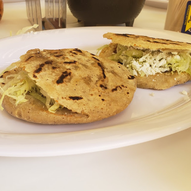 Gordita de Chicharrón