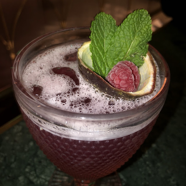 Cóctel Con Licor de Mora