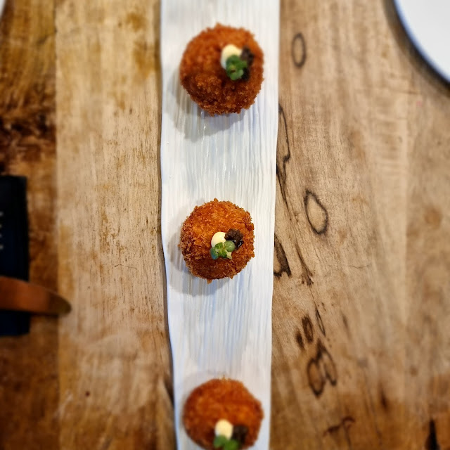 Croqueta Cremosa de Gorgonzola Y Trufa