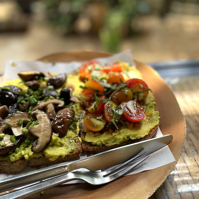 Bread with Avocado Grilled Mushrooms and Bruschetta