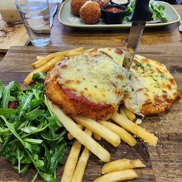 Chicken Parmigiana