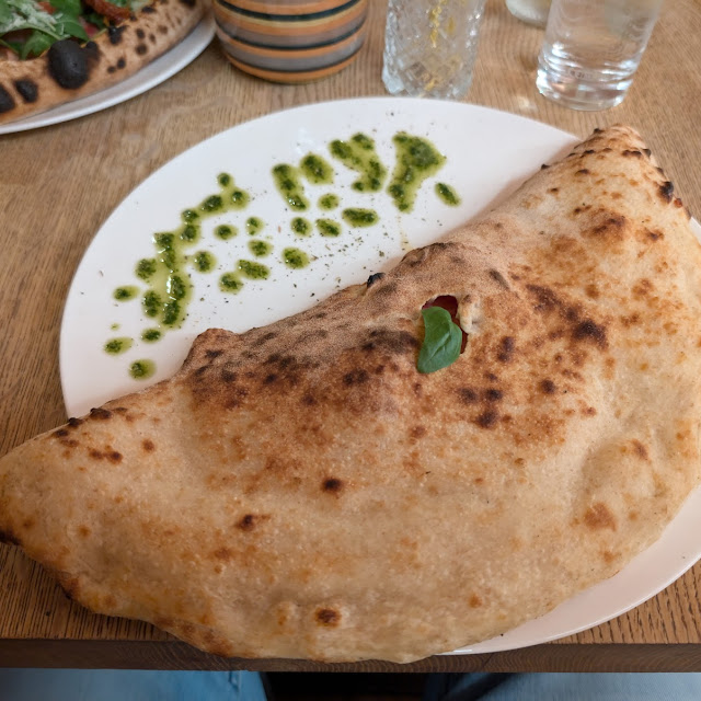 Calzone 38