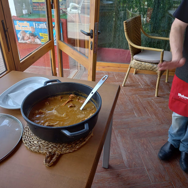 Caldereta De Llagosta
