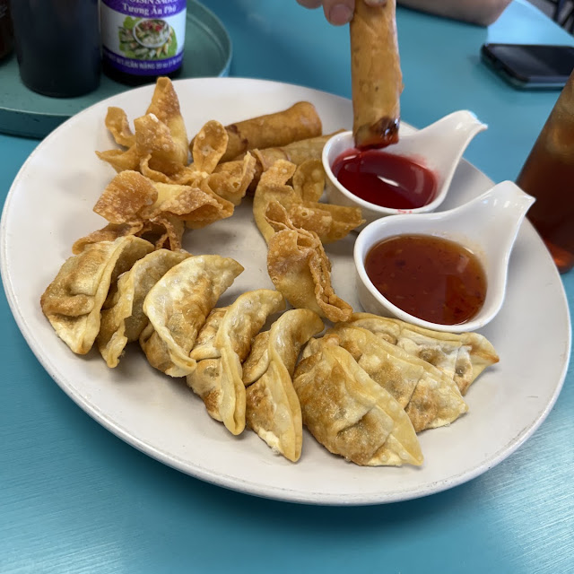 Side of Fried Wonton & Cream Cheese