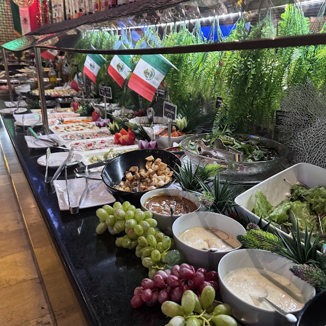 Barra de Ensaladas Y Complementos