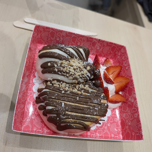 Strawberry & Nutella Drizzle