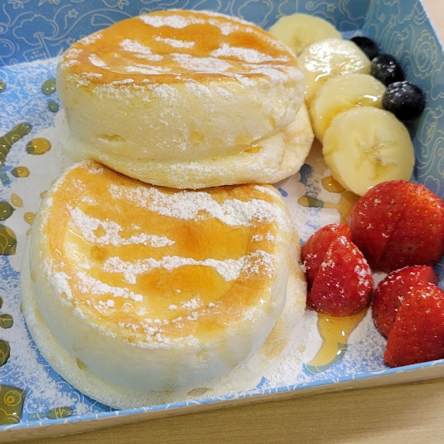 Summer Fruits Pancake