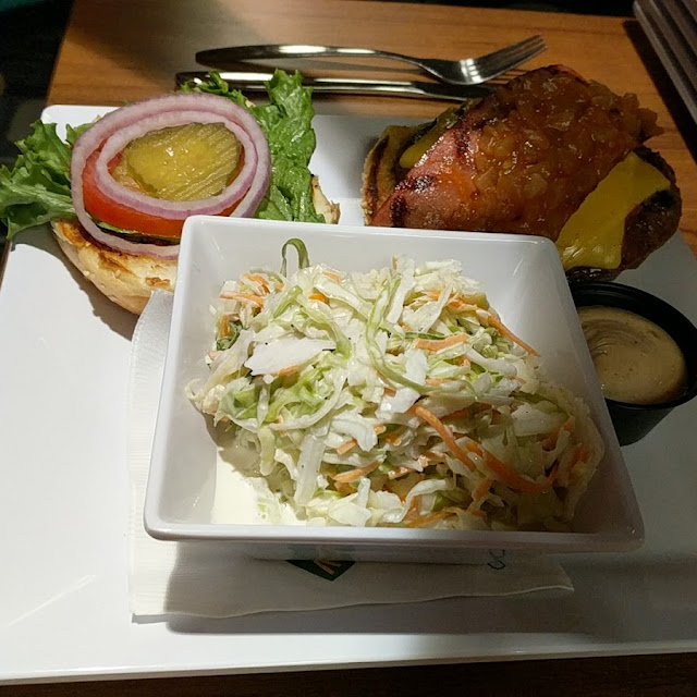 Picnic Burger with Coleslaw