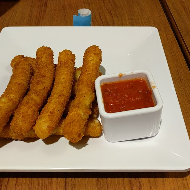 Fried Mozzarella Sticks