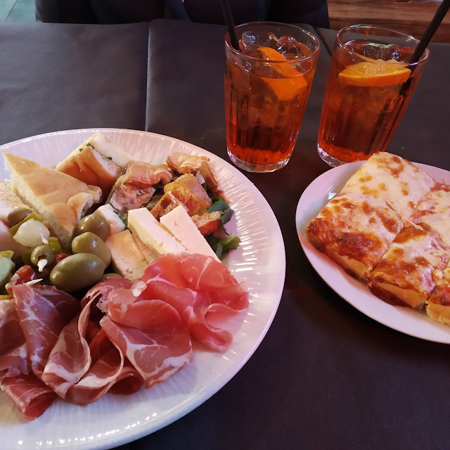 Aperitivo Con Tagliere