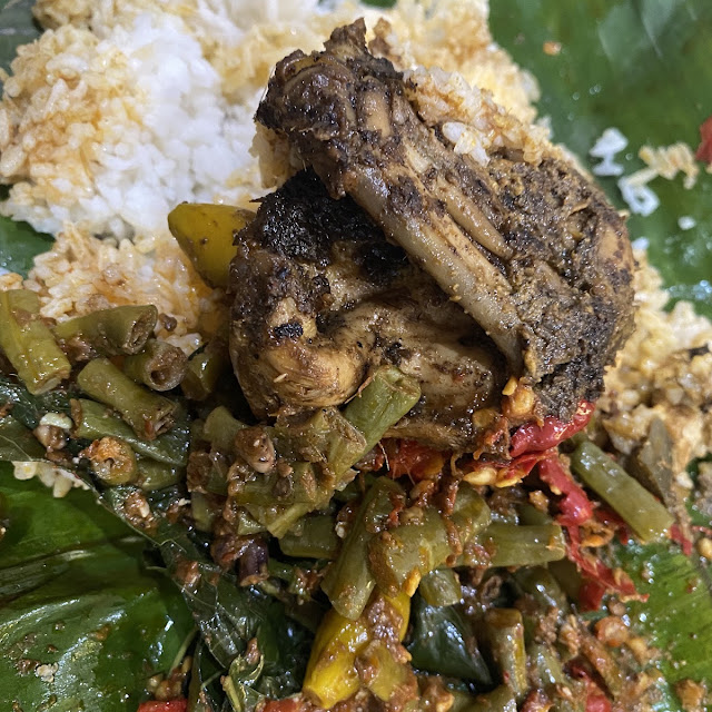 Nasi Bungkus Rendang Daging