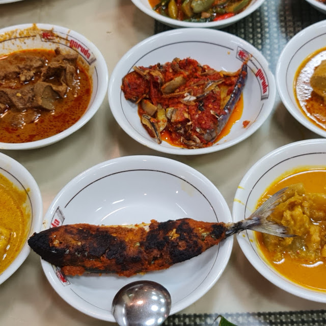 Nasi Padang Resto Garuda