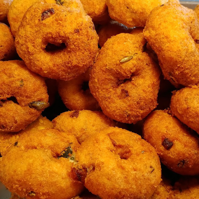 Ulunthu Vada