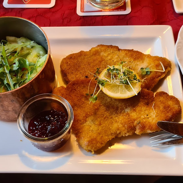 Welliges Schweineschnitzel Wiener Art