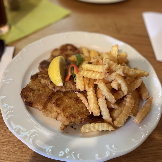 Schnitzel Mit Pommes