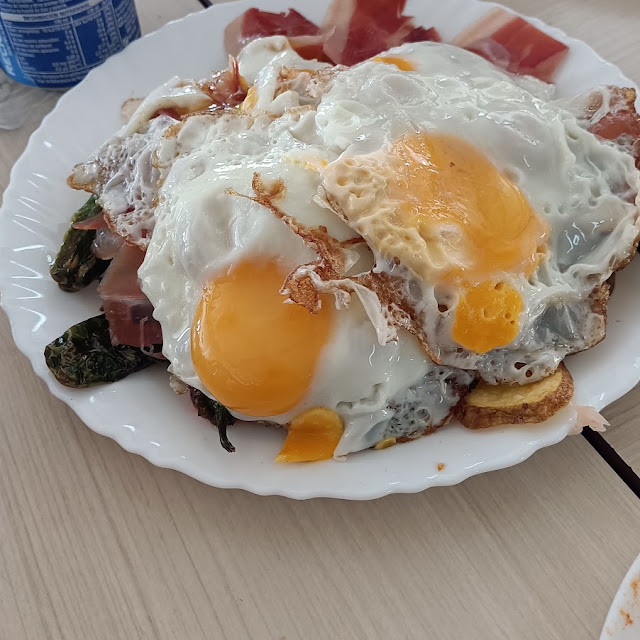 Huevos Rotos