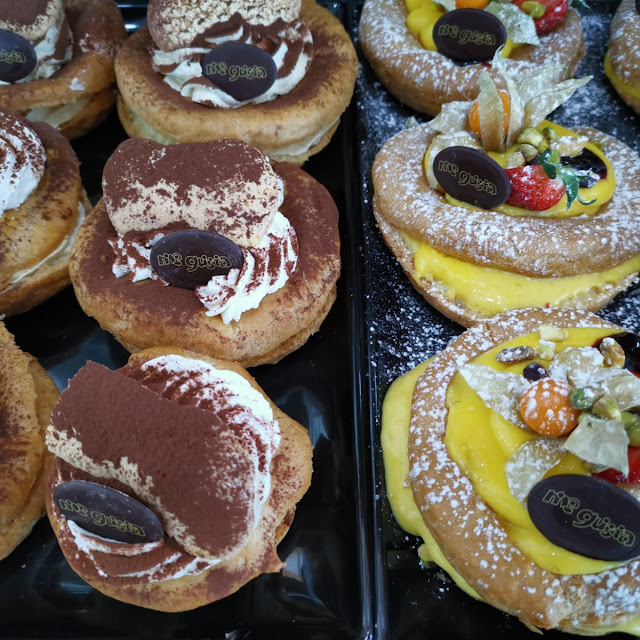 Zeppole