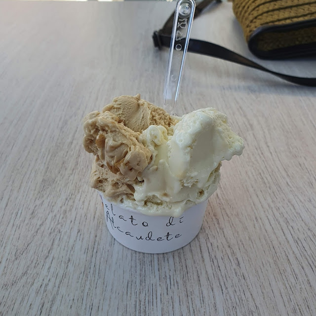 Helado de Galleta Lotus Y Chocolate Blanco