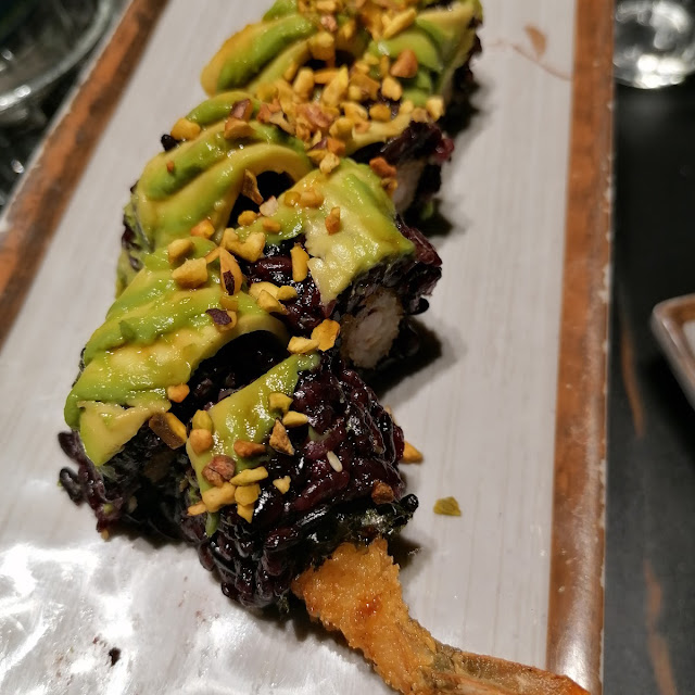 Riso Venere Con Gamberetti Avocado E Crema Di Pistacchio