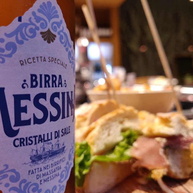Aperitivo Con Birra Messina